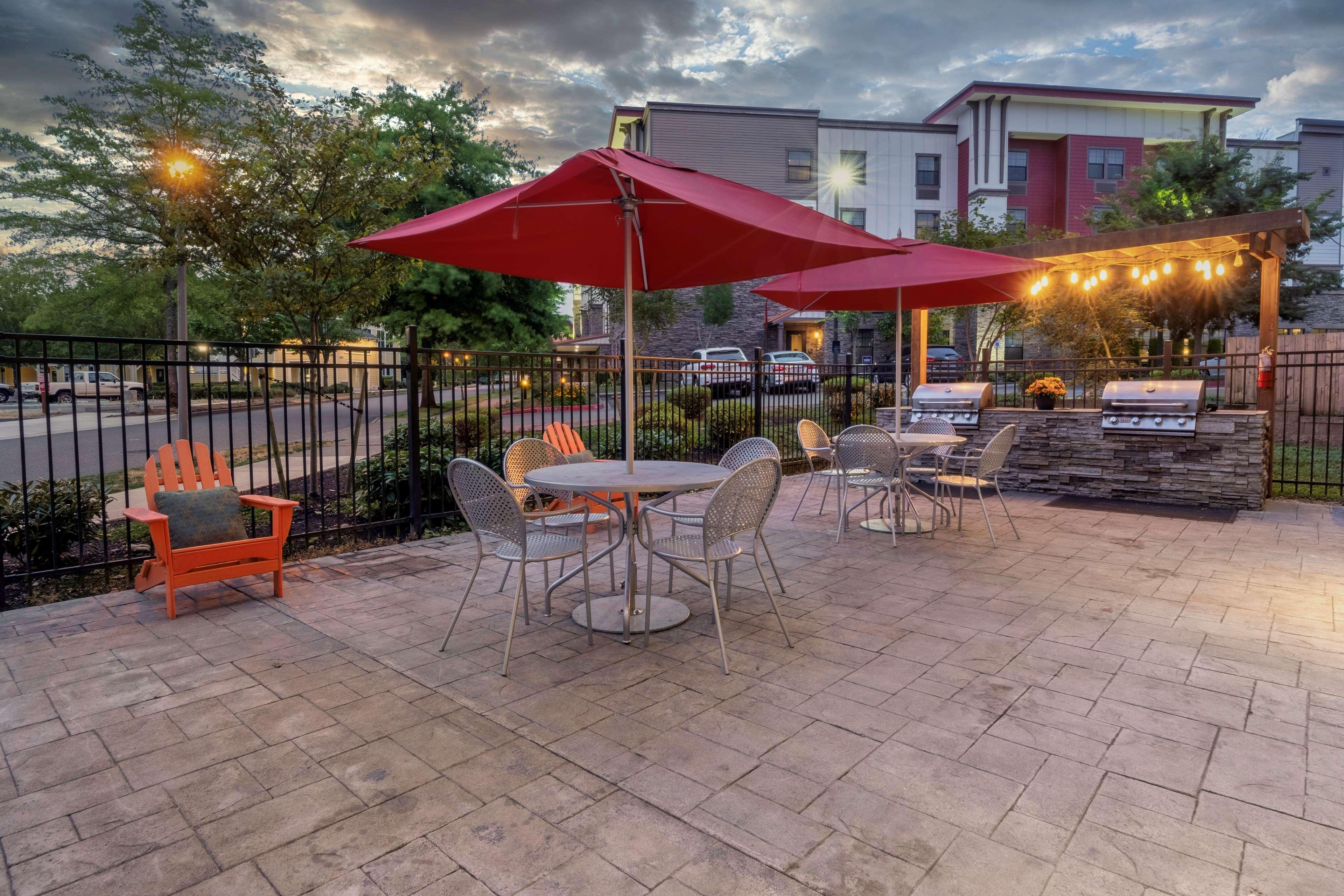 Home2 Suites By Hilton Dupont Exterior foto